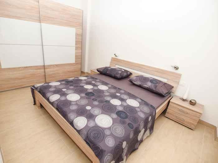 Apartments Karlo Makarska Bilik gambar