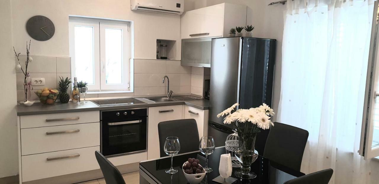 Apartments Karlo Makarska Luaran gambar